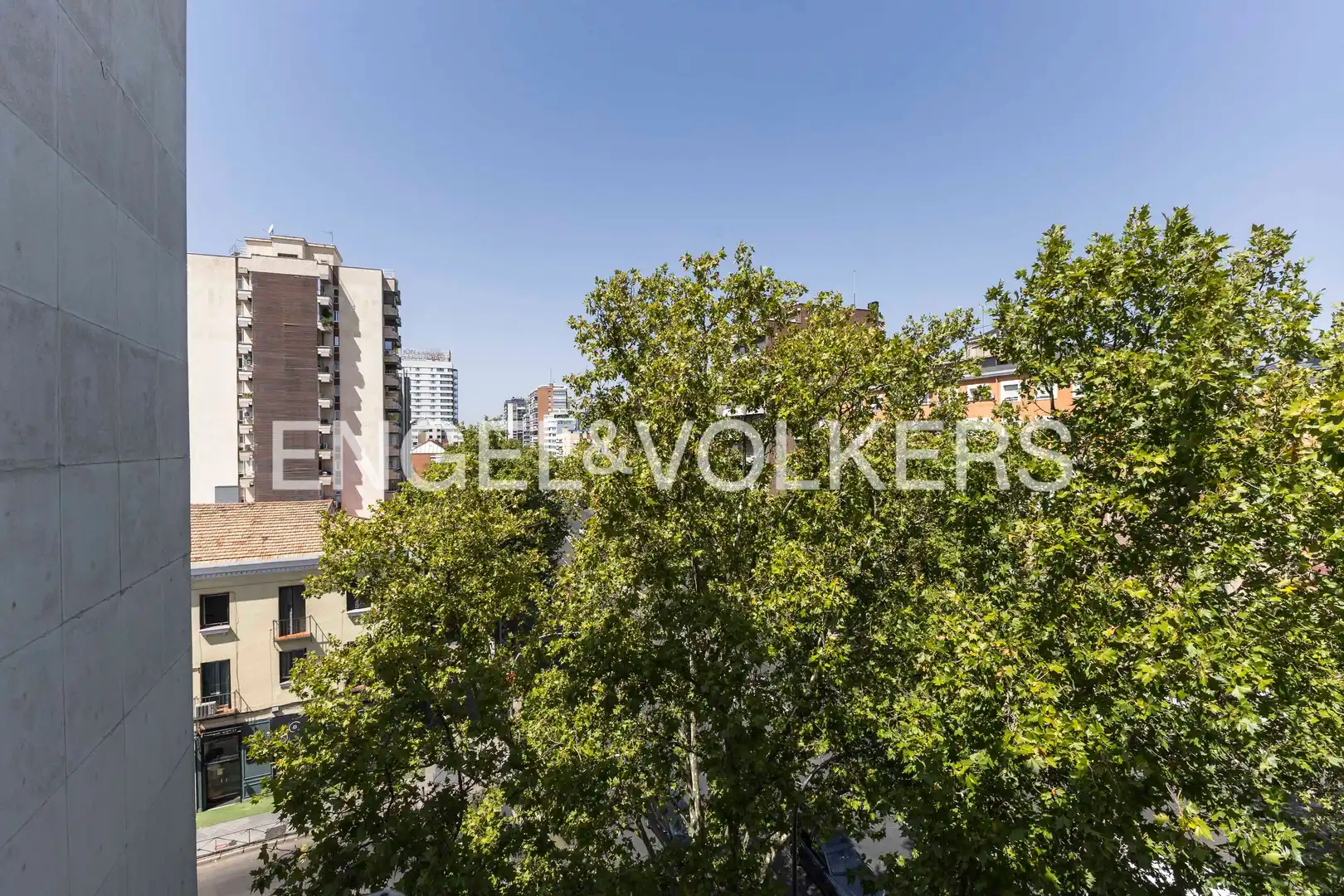 Terrassa de Pis de lloguer en Madrid amb Aire condicionat, Calefacció i Parquet