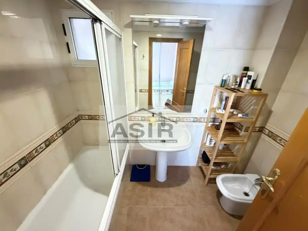 Bathroom of Flat for sale in Alzira  with Air Conditioner