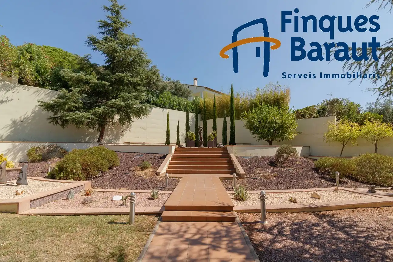 Exterior view of Houses for sale in Pau  with Air Conditioner, Heating and Private garden