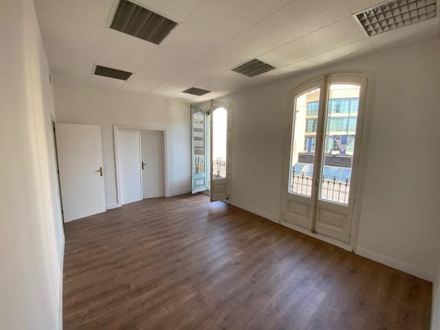Oficina de lloguer a Calle de Pelai, El Raval, Ciutat Vella
