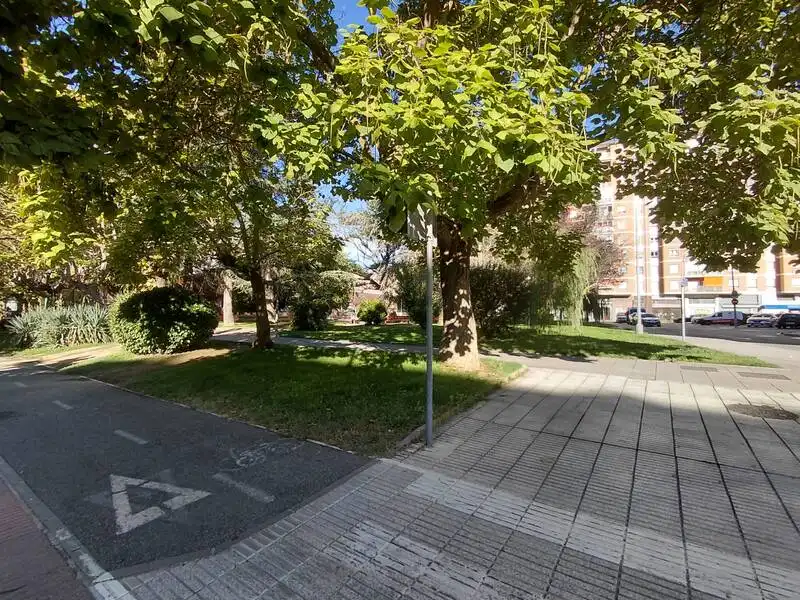 Parkplatz zur Miete in Barañáin / Barañain