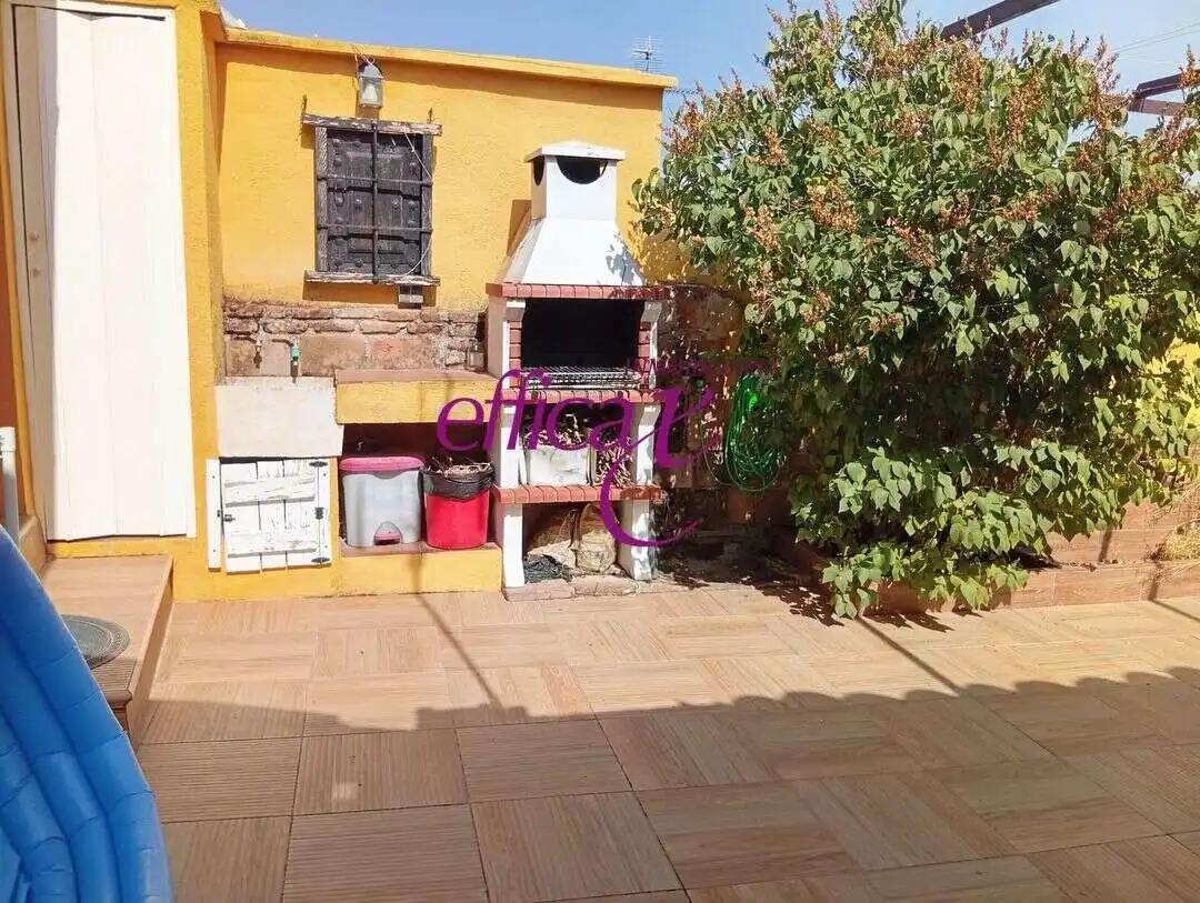 Jardí de Casa o xalet en venda en Santo Domingo-Caudilla