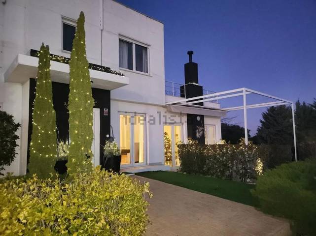 Casa-chalet en Venta en Pino Alto - Navarredonda