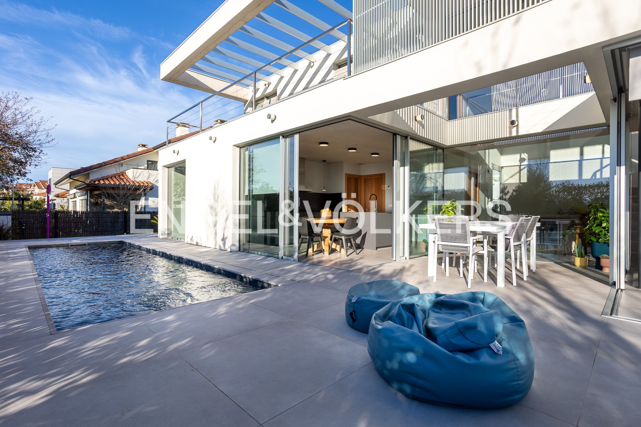 Terrassa de Casa o xalet en venda en Ribamontán al Mar amb Calefacció, Jardí privat i Terrassa