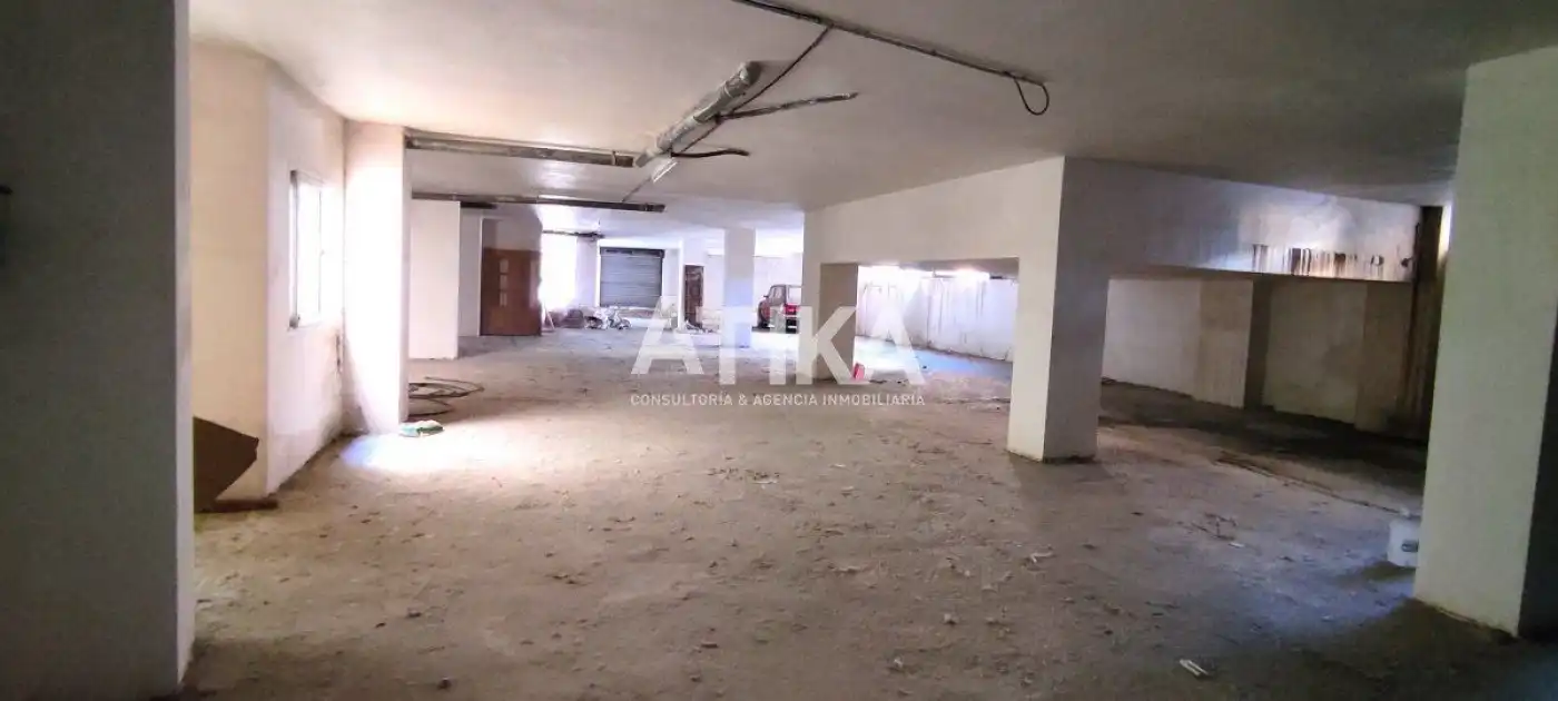 Locale commerciale in vendita a Sant Josep - Zona Hospital