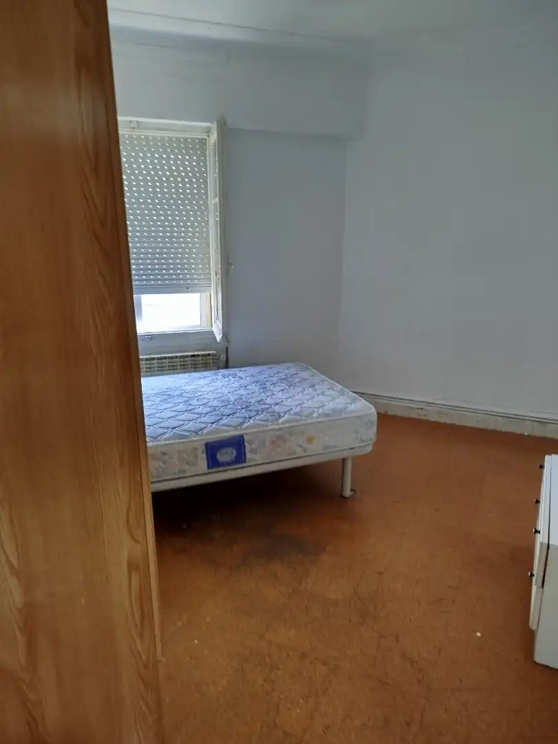 Dormitori de Pis en venda en Vitoria - Gasteiz amb Calefacció i Traster