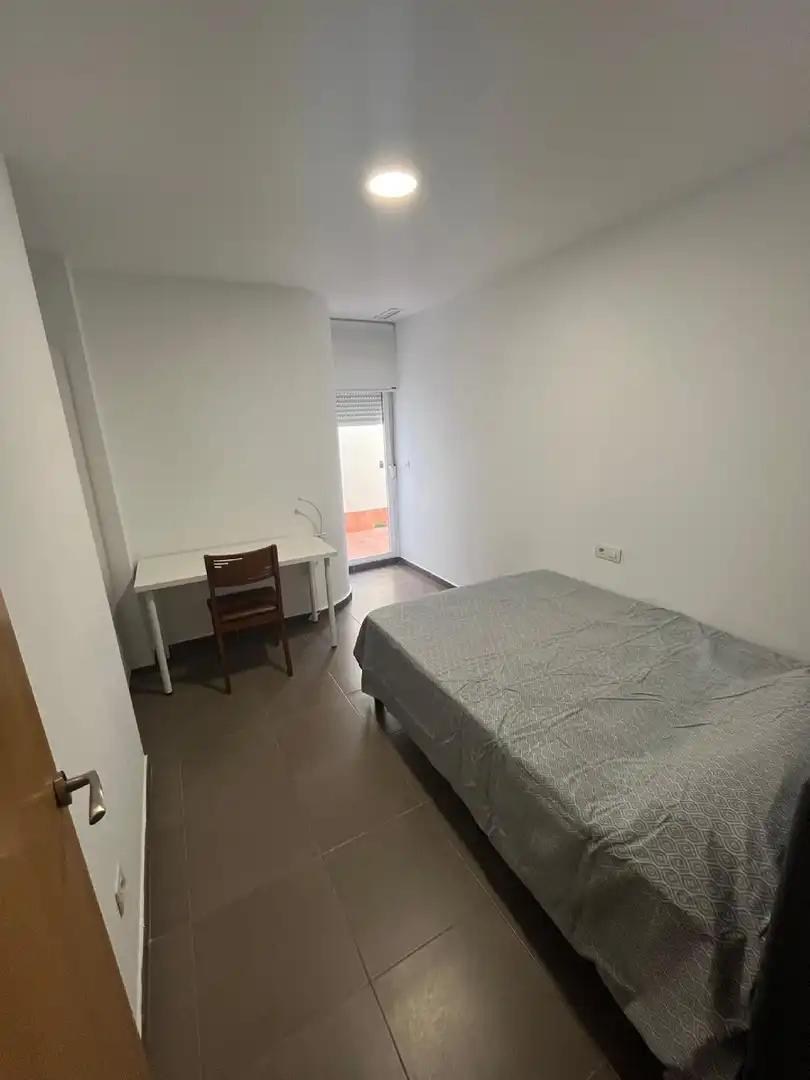 Habitación de Piso en venta en Elche / Elx con Amueblado