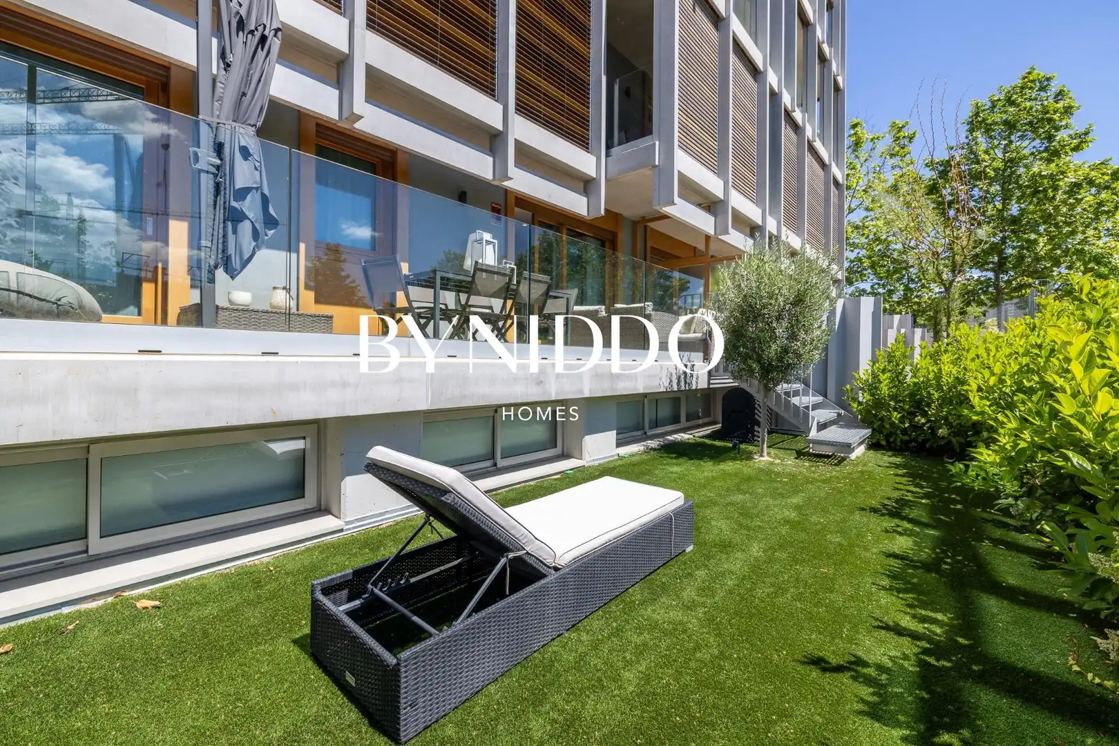 Terrassa de Planta baixa en venda en Sant Cugat del Vallès amb Aire condicionat, Calefacció i Jardí privat