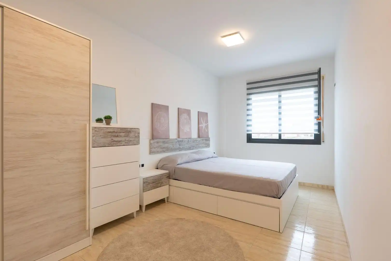Bedroom of Flat for sale in Deltebre  with Air Conditioner, Terrace and Furnished