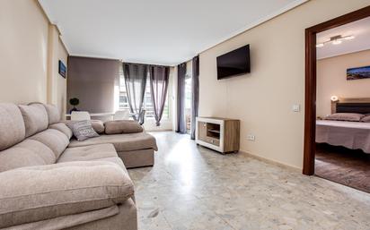 Living room of Flat for sale in Torrevieja  with Air Conditioner, Terrace and Furnished