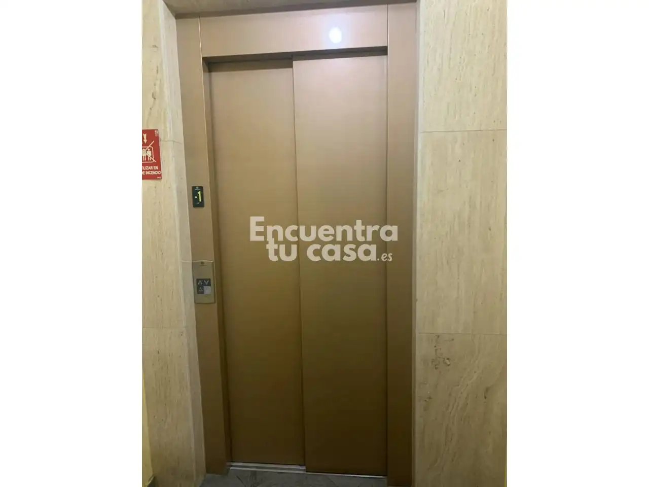 Piso en venta en Moriscos con Calefacción, Parquet y Terraza