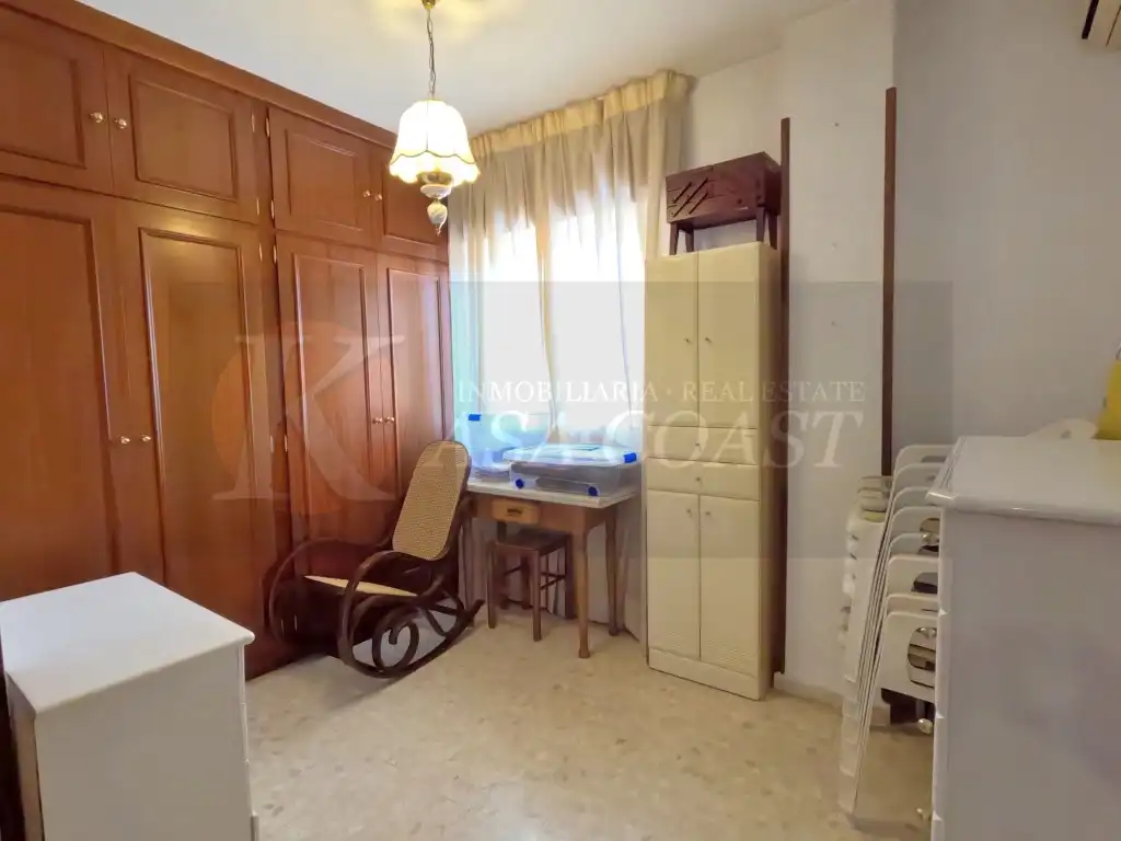 Habitación de Piso en venta en Fuengirola con Aire acondicionado, Jardín privado y Terraza