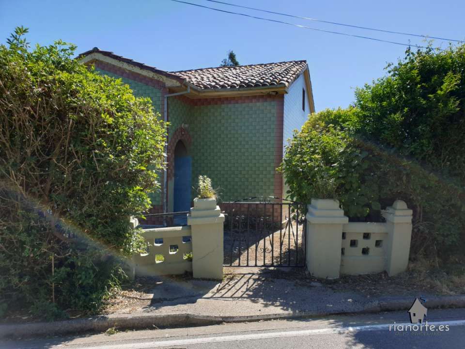 Vista exterior de Casa o xalet en venda en Muros de Nalón