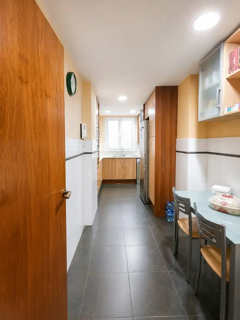 Cuina de Pis en venda en Barcelona amb Aire condicionat, Calefacció i Forn