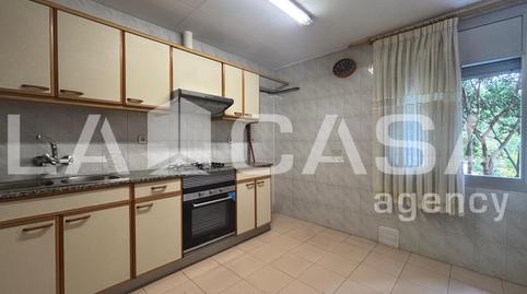 Foto 2 de Piso en venta en El Bon Pastor, Barcelona