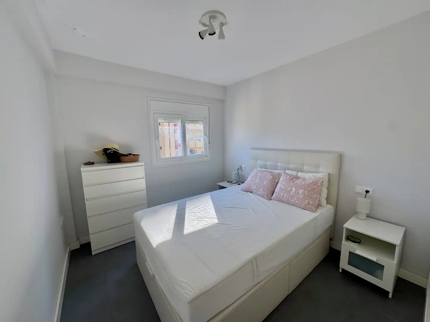 Bedroom of Flat for sale in Los Boliches 