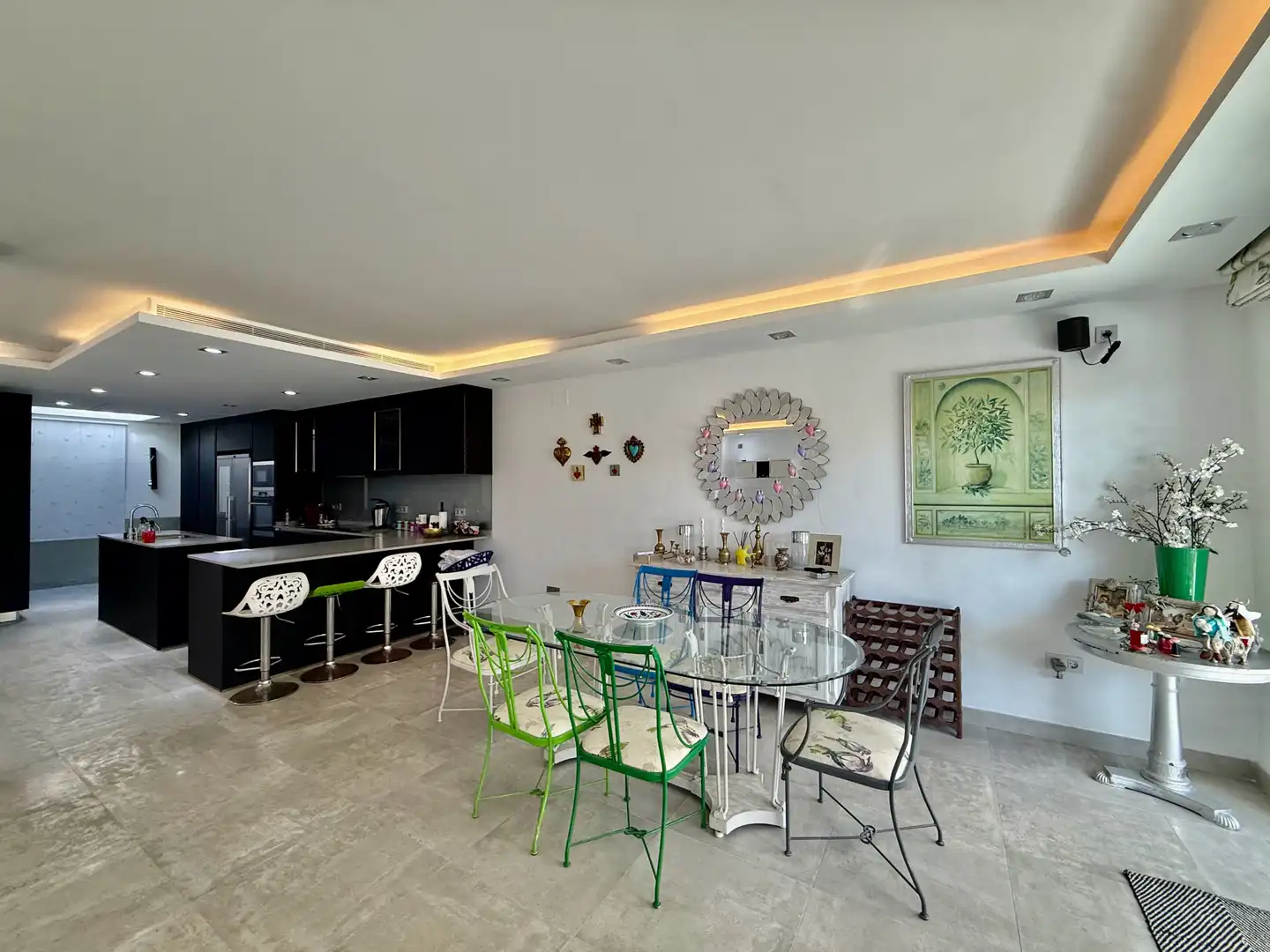 Comedor de Casa adosada de alquiler en Marbella con Calefacción, Piscina y Amueblado
