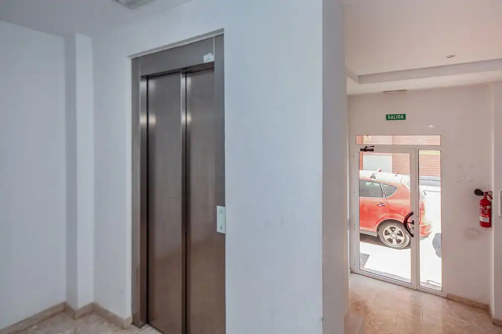 Appartement avec ascenseur à vendre à C/ Poeta Llorente, imagen 11