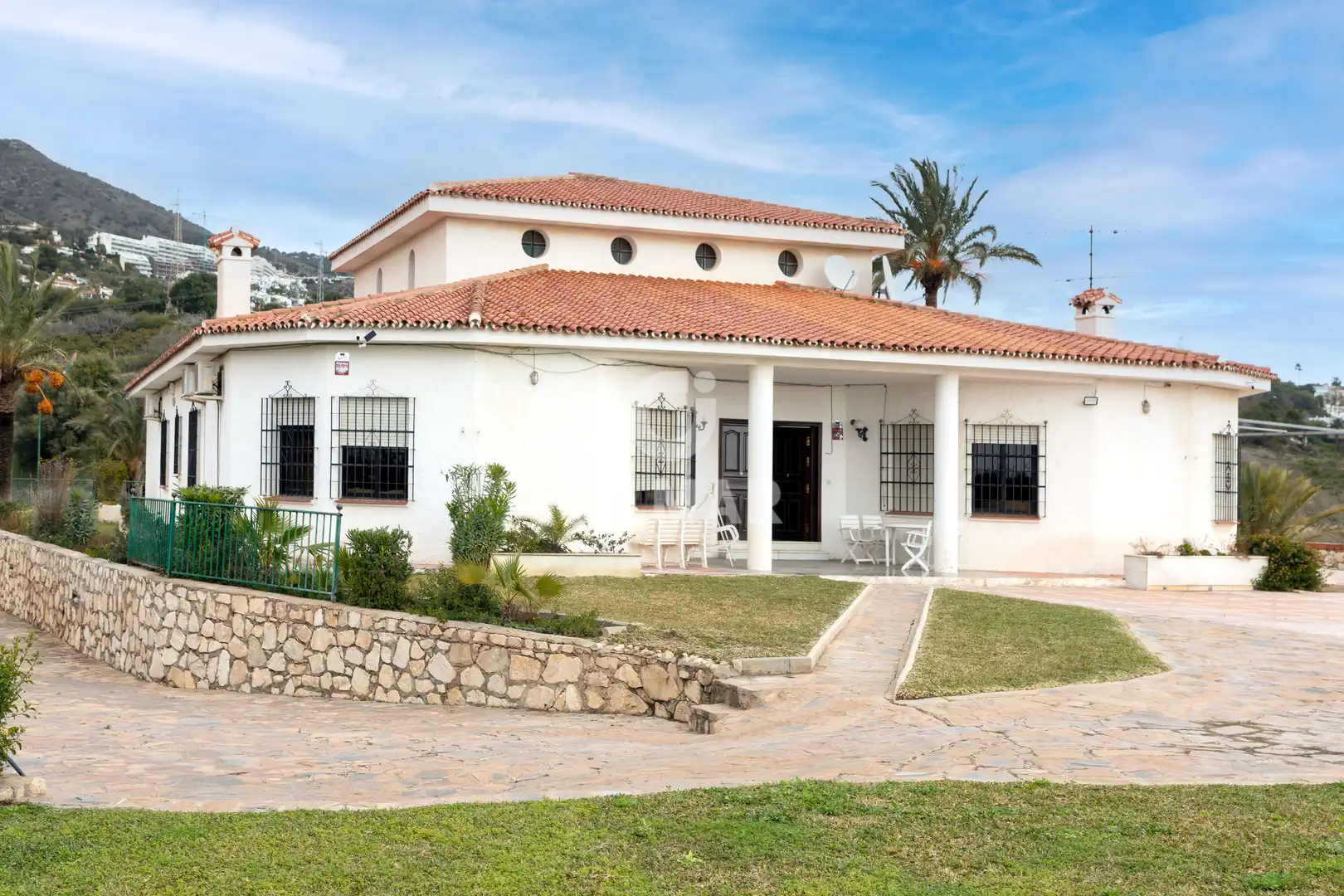 Vista exterior de Casa o chalet en venta en Benalmádena con Jardín privado y Piscina