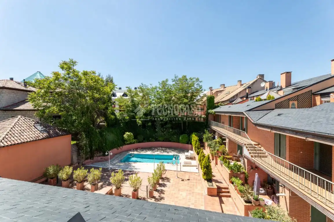 Garden of Flat for sale in Torrelodones  with Air Conditioner, Heating and Terrace