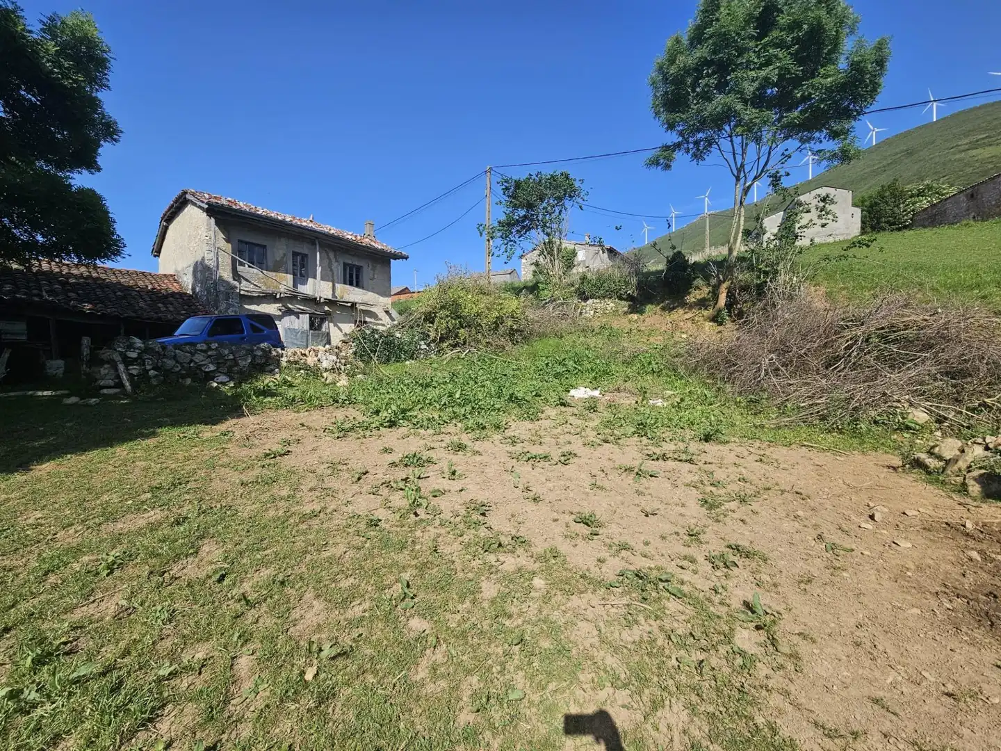 Country house zum Verkauf in Belmonte de Miranda mit Privatgarten und Abstellraum