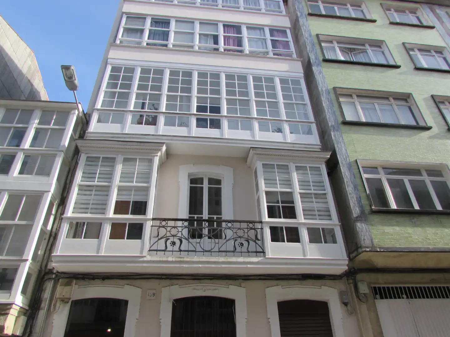 Vista exterior de Pis en venda en Ferrol amb Balcó