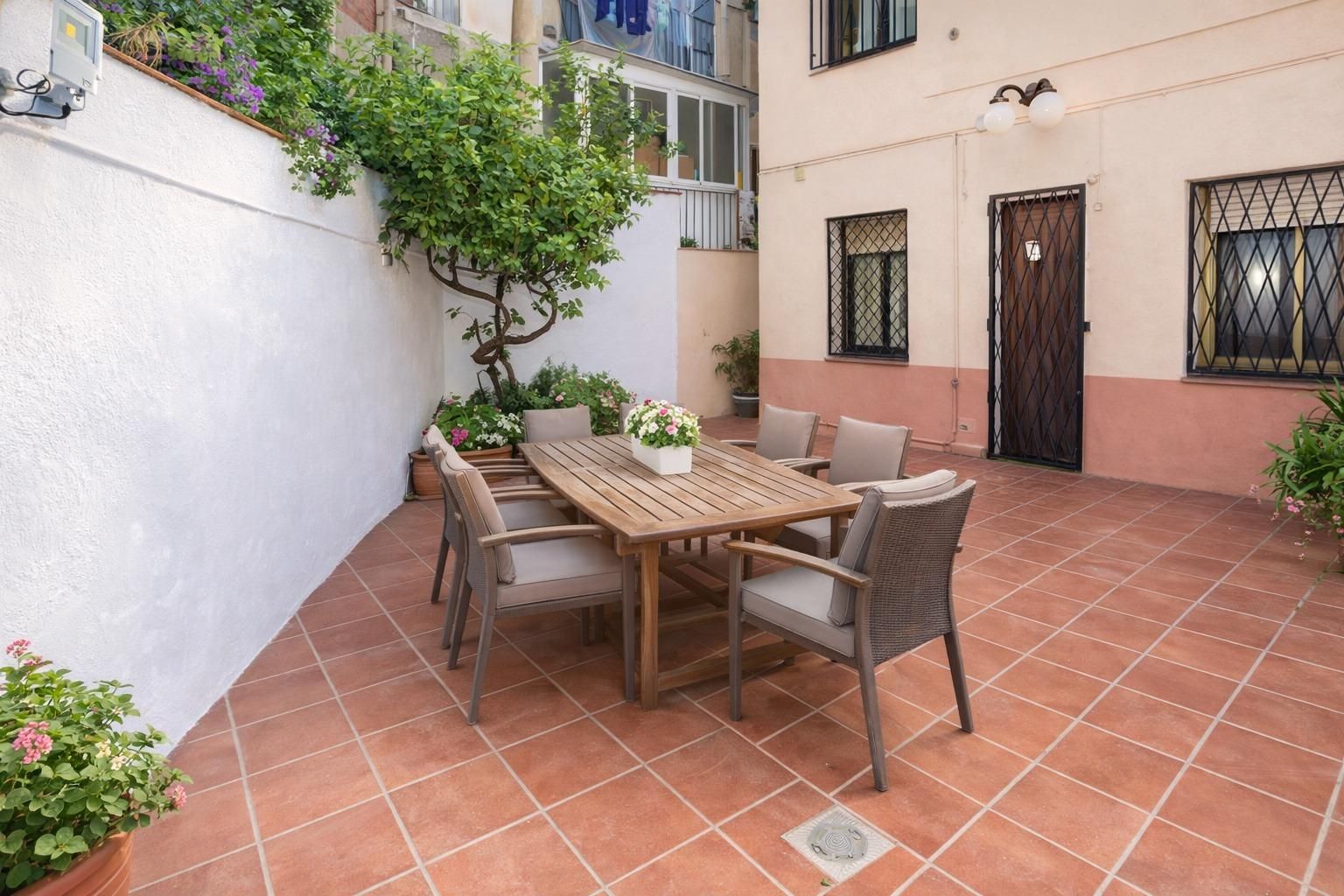 Terrassa de Pis en venda en Santa Coloma de Gramenet amb Terrassa i Traster