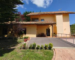 Jardí de Casa o xalet de lloguer en San Lorenzo de El Escorial amb Calefacció, Parquet i Terrassa