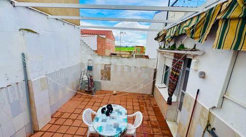 Casa entera de una sola planta con garaje