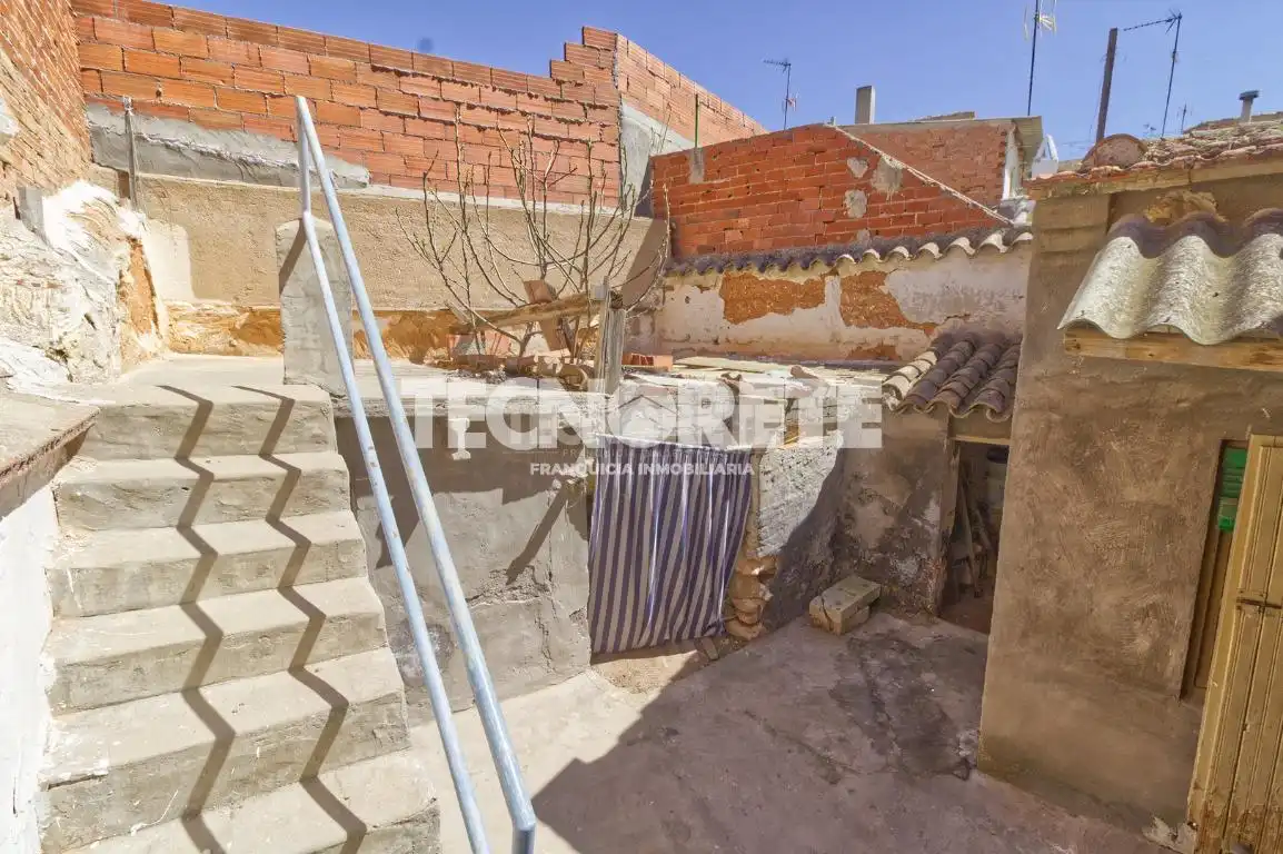 Vista exterior de Casa adosada en venta en Consuegra con Jardín privado