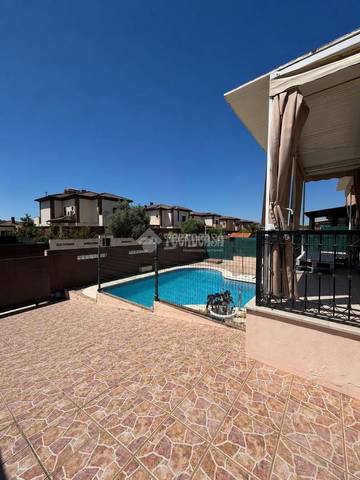 Casa-chalet en Venta en Núcleo urbano
