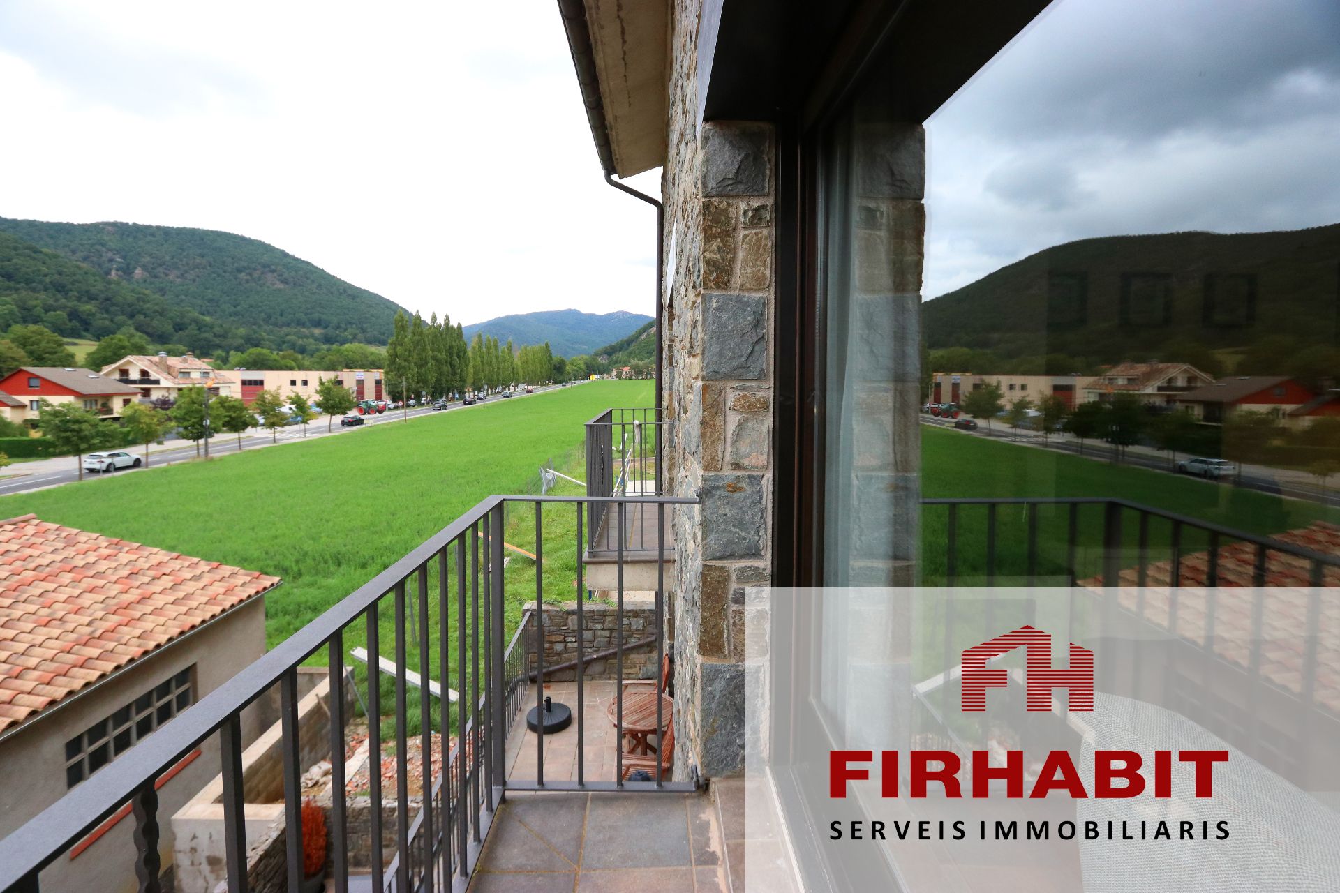 Exterior view of Duplex for sale in Sant Pau de Segúries  with Heating, Parquet flooring and Oven