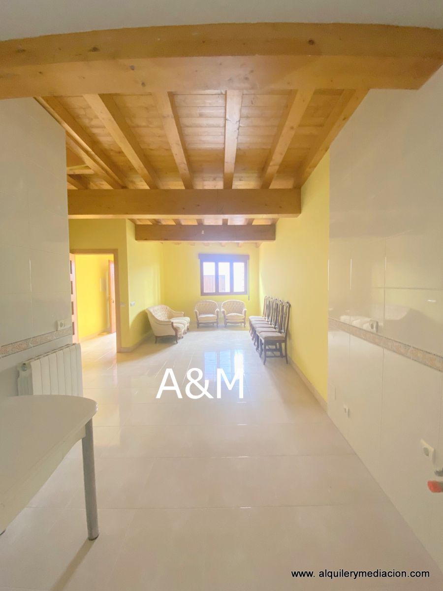 House or chalet for sale in Lagrán  with Heating
