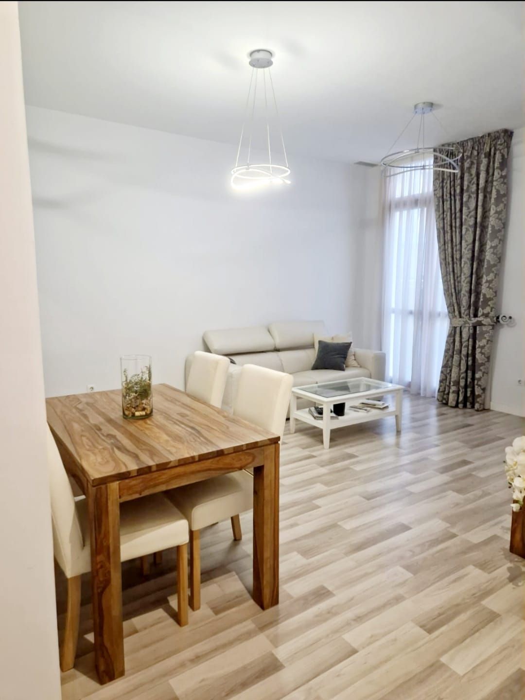 Sala d'estar de Pis en venda en Alicante / Alacant amb Aire condicionat, Calefacció i Parquet