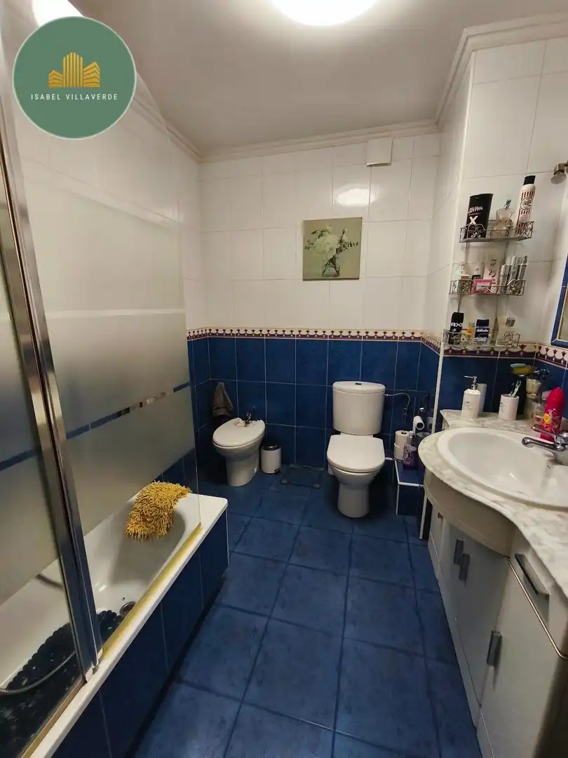 Badezimmer von Wohnung zum Verkauf in A Coruña Capital  mit Abstellraum