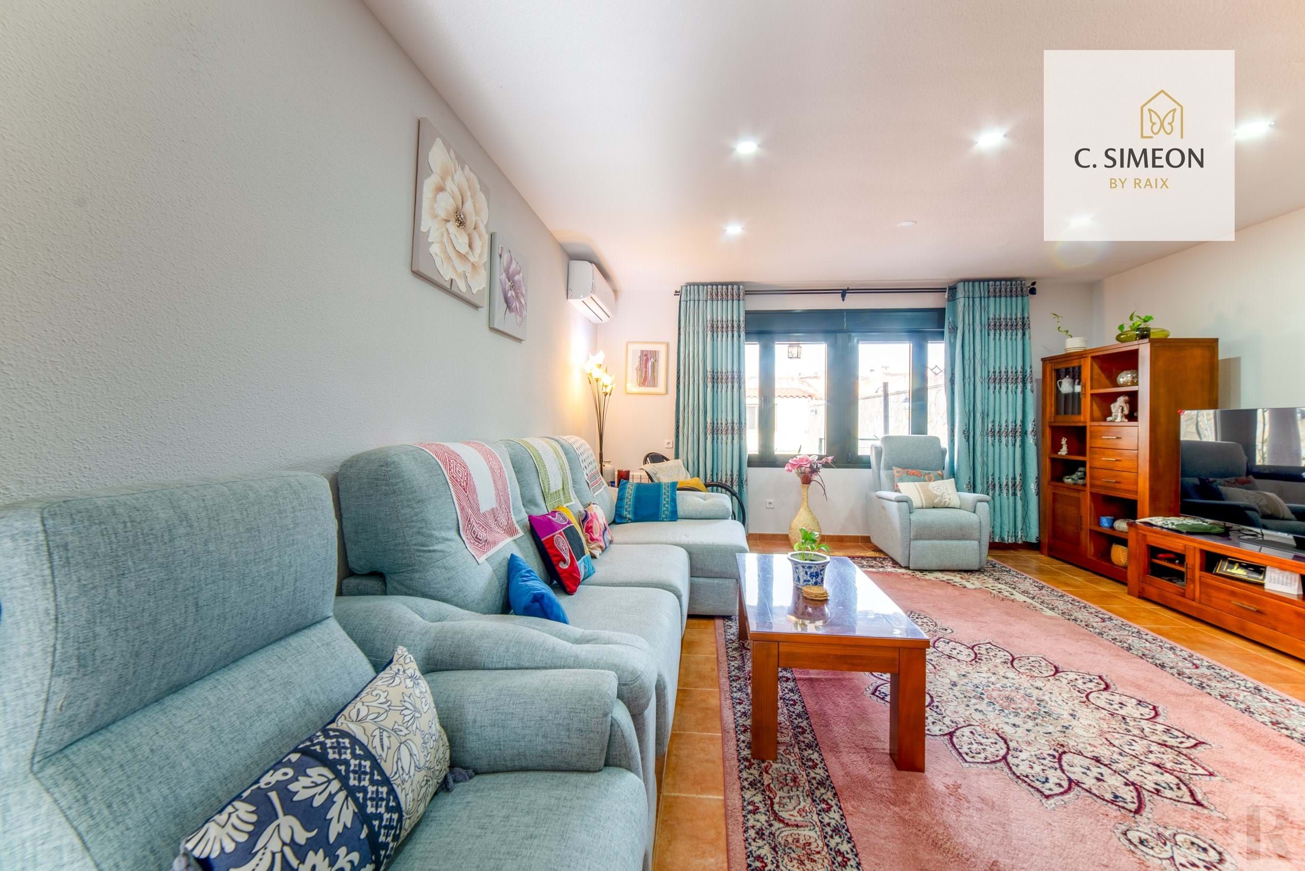 Living room of Single-family semi-detached for sale in Casarrubuelos  with Air Conditioner, Heating and Terrace