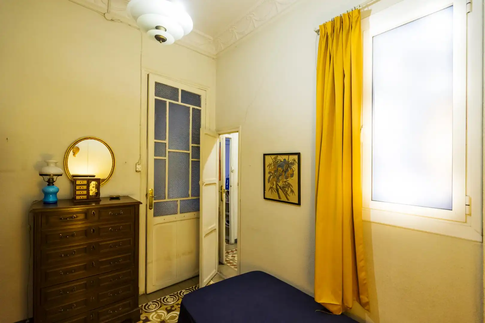 Bedroom of Flat for sale in Valencia