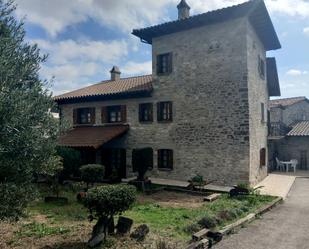 Vista exterior de Casa o xalet en venda en Berrioplano / Berriobeiti amb Calefacció, Jardí privat i Parquet