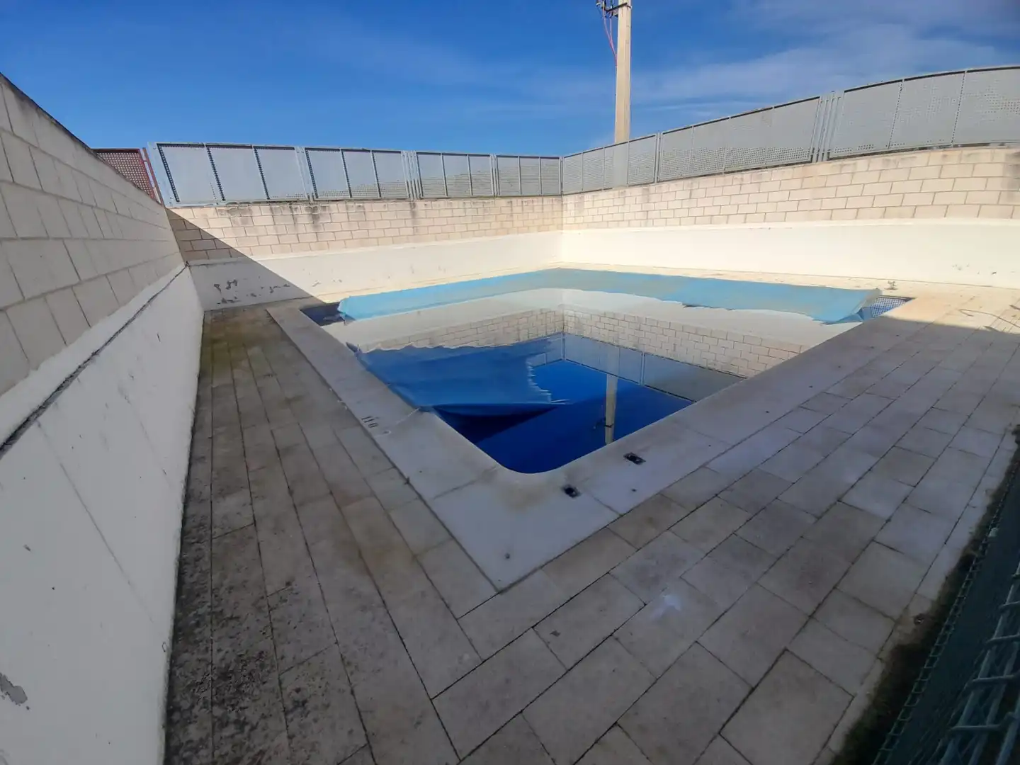 Piscina de Planta baja en venta en Puertollano con Calefacción, Trastero y Piscina comunitaria