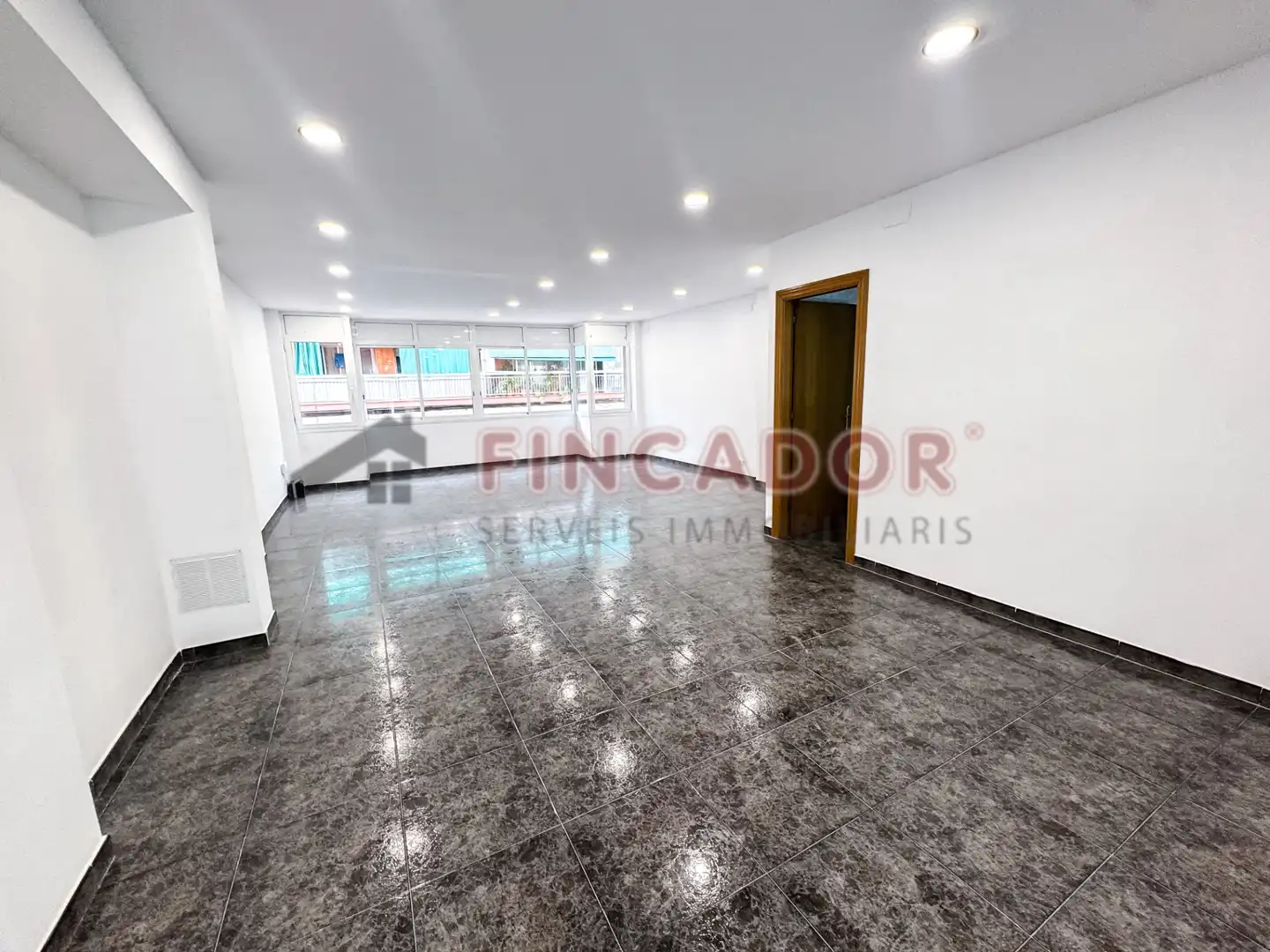 Business premises for sale in Carrer de Don Pelayo, imagen 9
