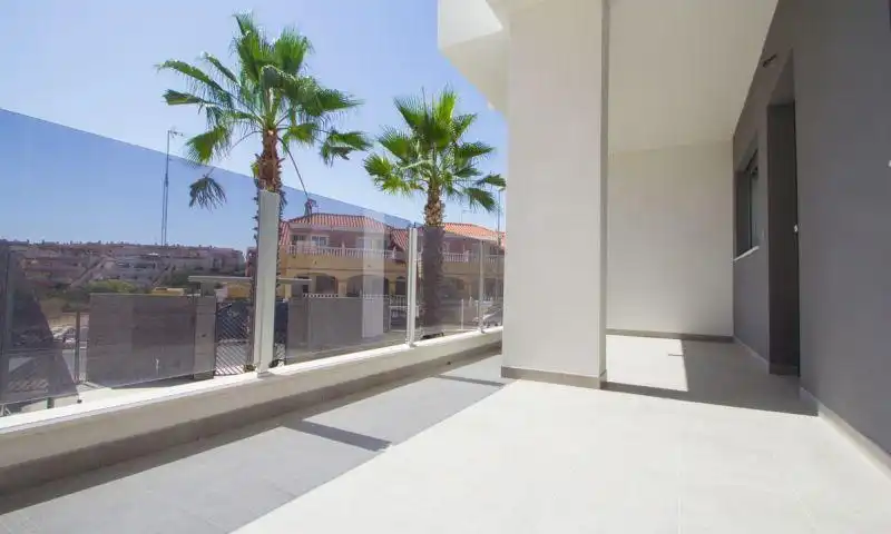 Terrassa de Pis en venda en Orihuela amb Aire condicionat, Terrassa i Piscina