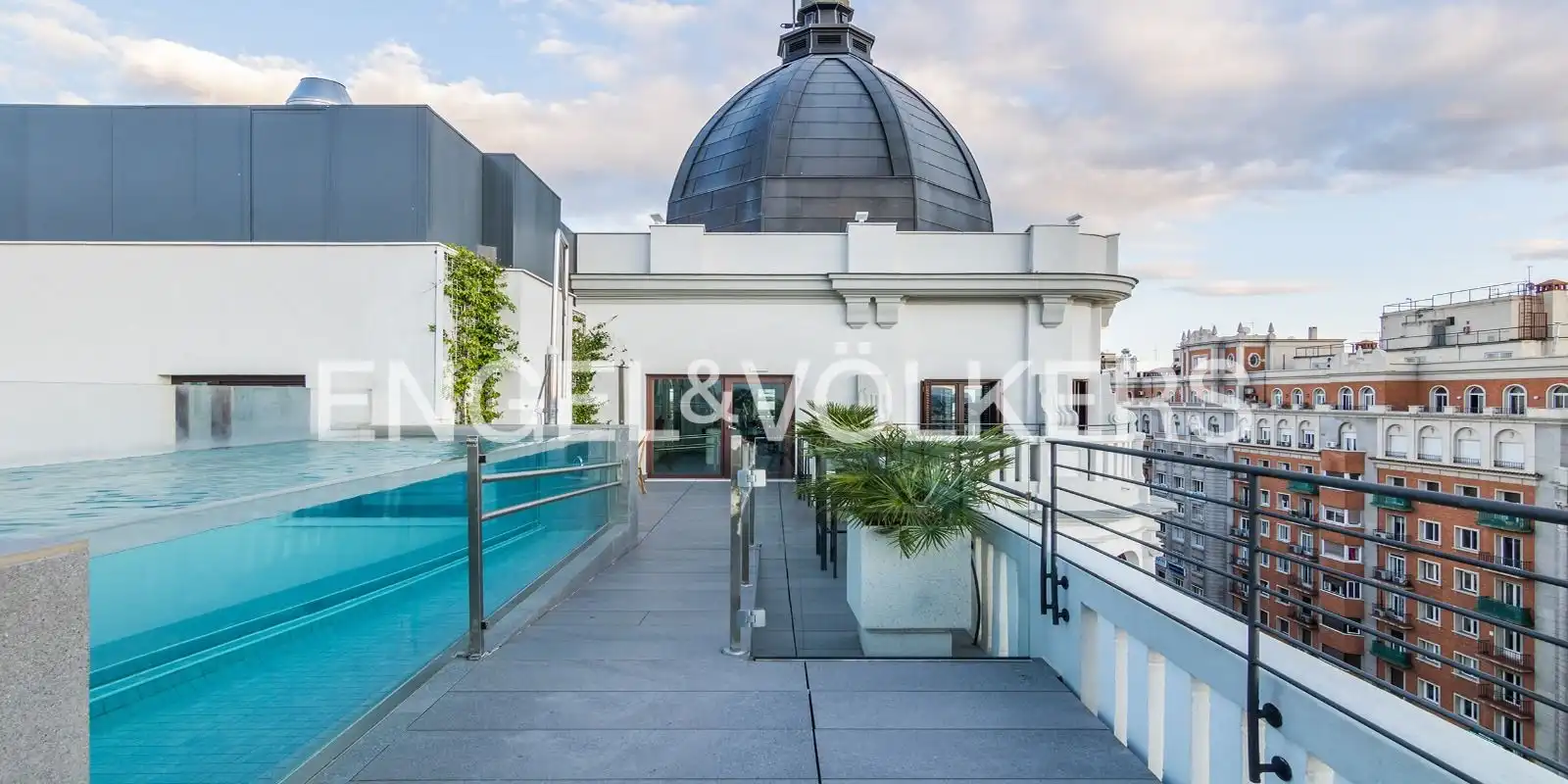 Terrace of Flat for rent in Madrid  with Air Conditioner, Heating and Swimming Pool