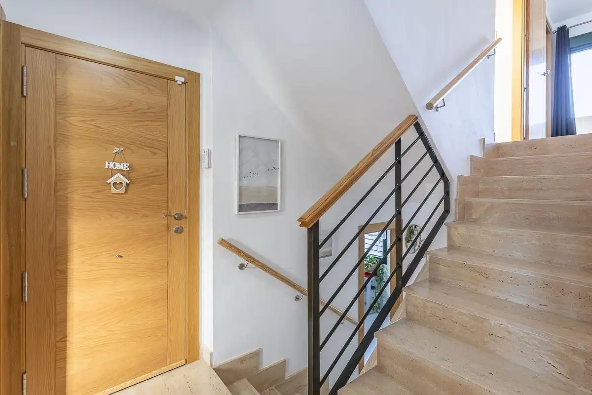 Casa adosada en venta en Las Gabias con Piscina comunitaria
