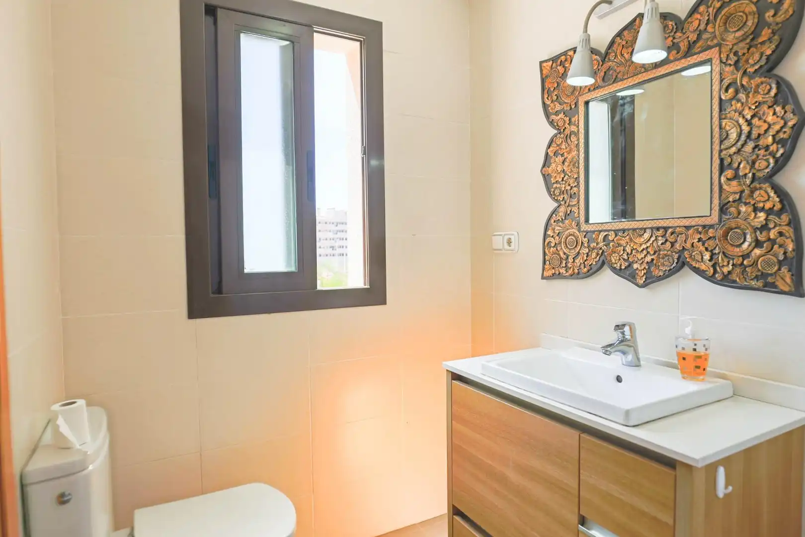 Bany de Apartament en venda en Elche / Elx amb Aire condicionat, Calefacció i Terrassa