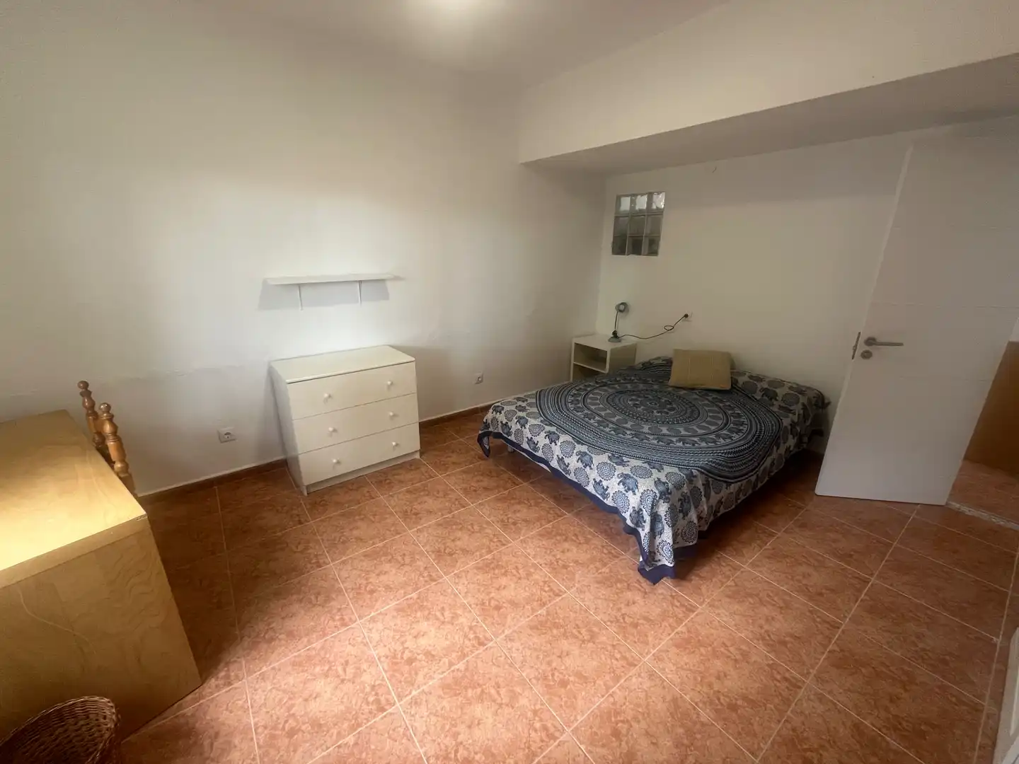 Room in Calle Músico Juan Reyes de Armas, Tafira