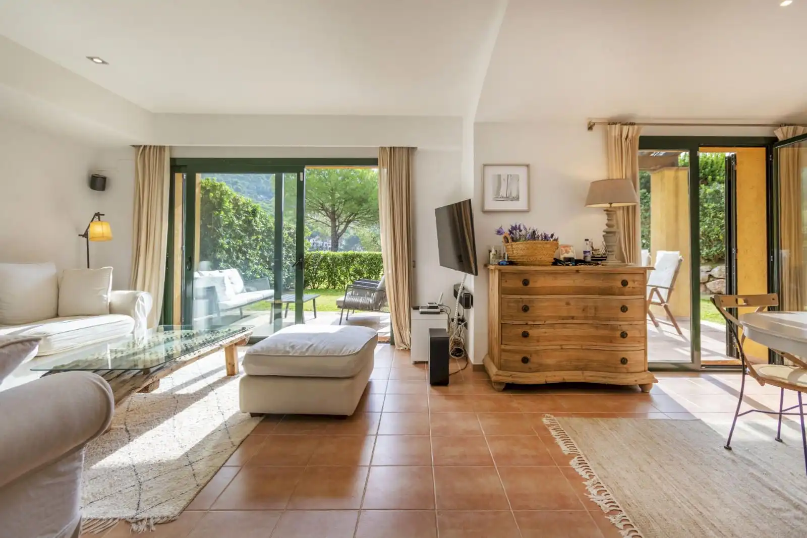 Sala d'estar de Casa o xalet en venda en Palafrugell amb Aire condicionat, Calefacció i Jardí privat