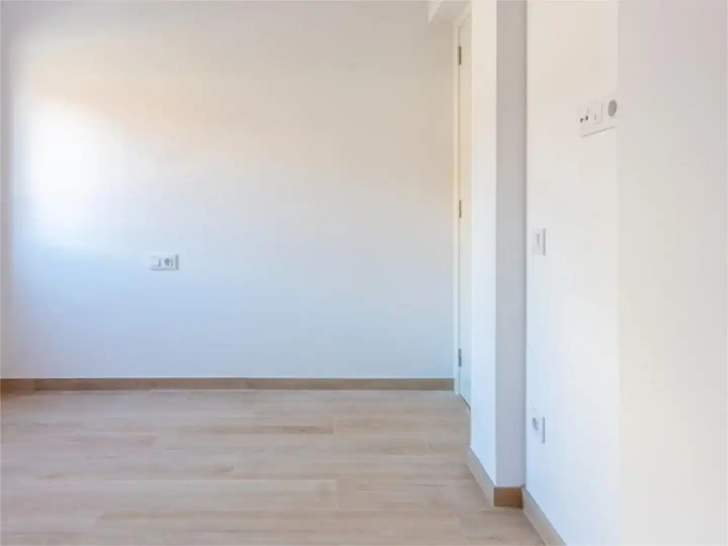 Habitación de Casa adosada en venta en Terrassa