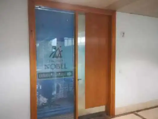 Büro zur Miete in C/ Comandante Caballero, Llamaquique
