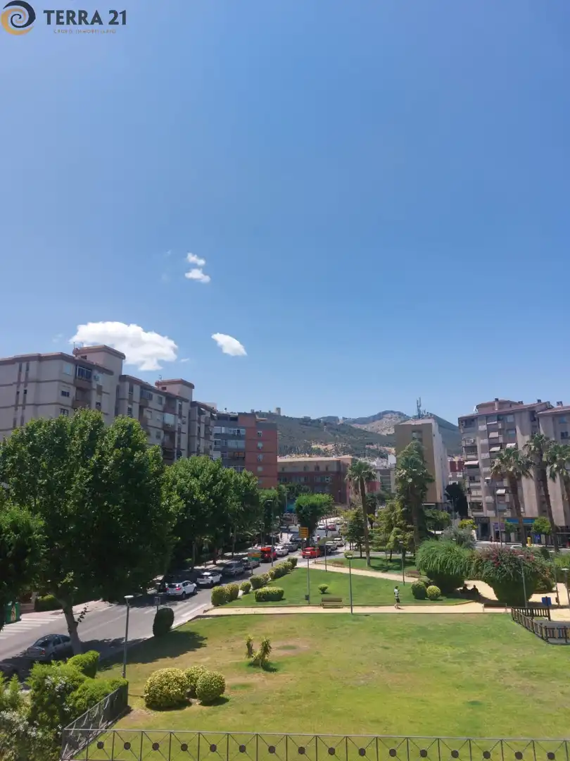 Vista exterior de Piso de alquiler en Jaén con Aire acondicionado y Jacuzzi