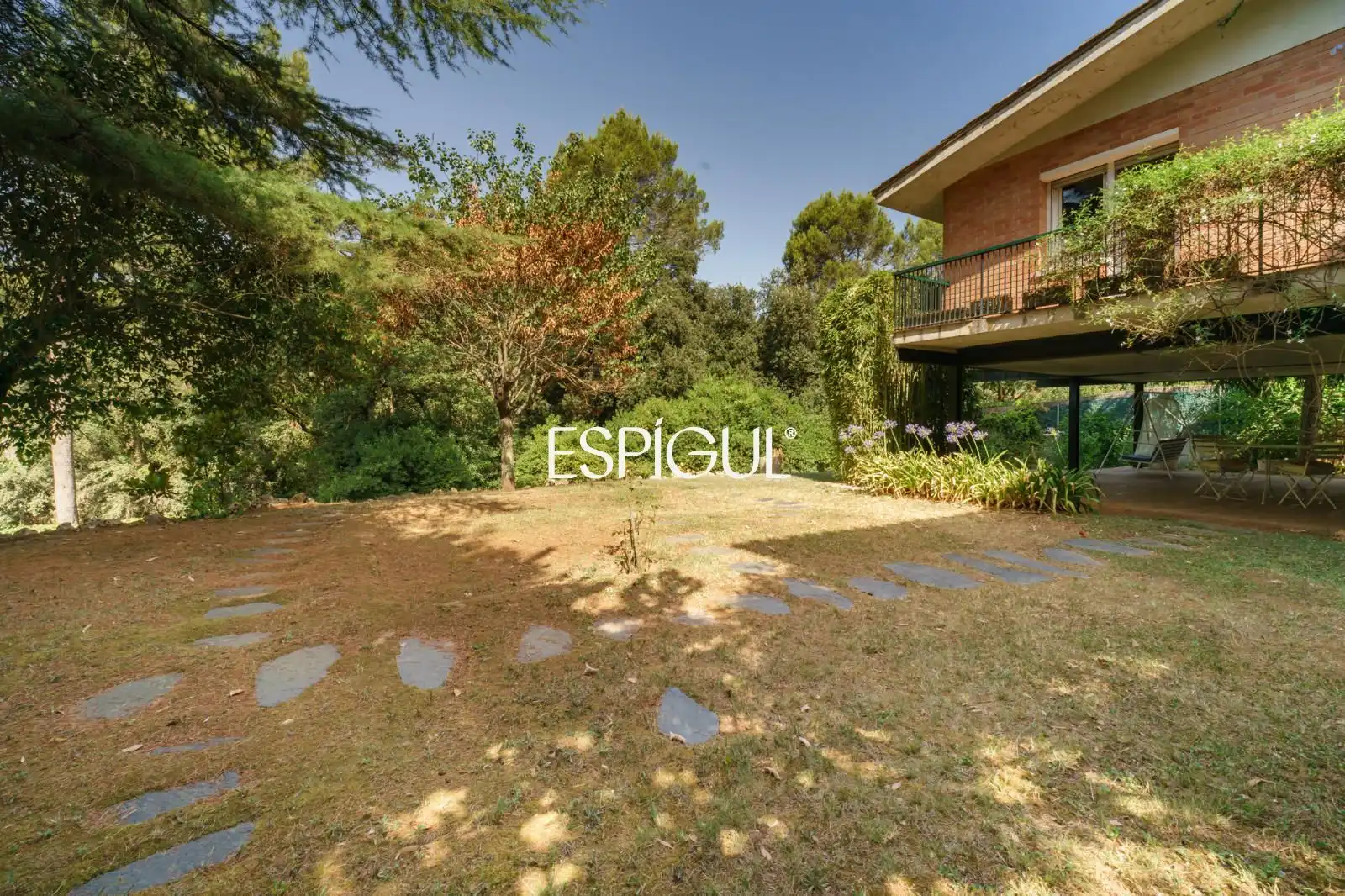 Jardín de Casa o chalet en venta en Cerdanyola del Vallès con Calefacción, Terraza y Trastero